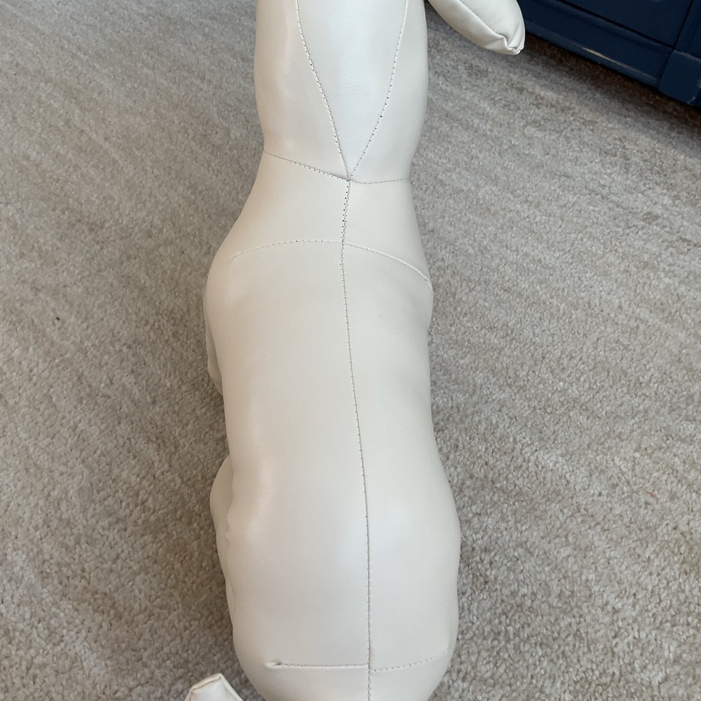 Sitting Dog Leather Dog Mannequin - Picture 2 of 5